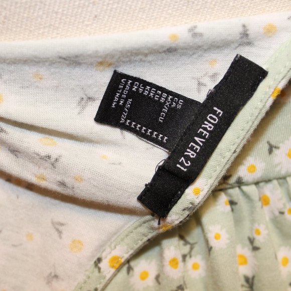 Forever 21 Mint and Daisies ditsy cottagecore Romper - Picture 6 of 8